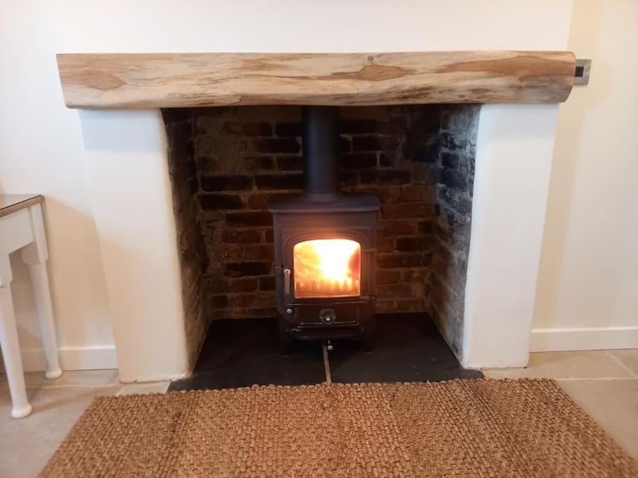 Cosy 2 Bed Cottage Between Snowdonia And The Sea Llandegai ภายนอก รูปภาพ