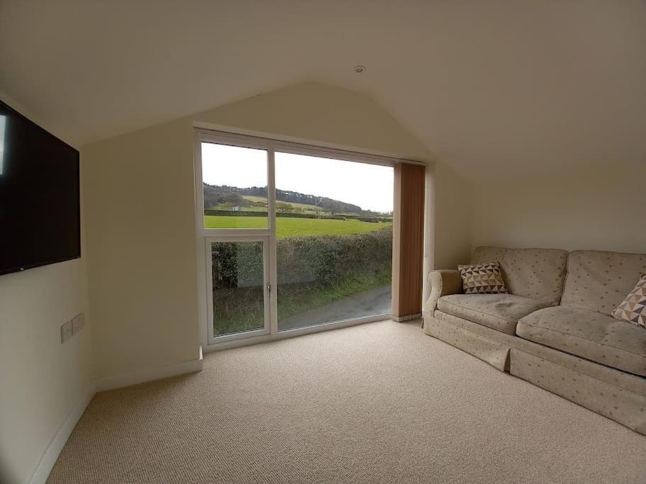Cosy 2 Bed Cottage Between Snowdonia And The Sea Llandegai ภายนอก รูปภาพ